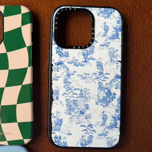 Casetify iPhone 13 Pro Case 💙 - Picture 1 of 2